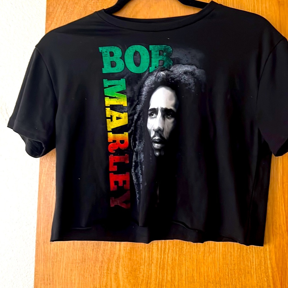 Women crop top